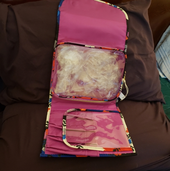 Makeup case - Picture 3 of 4